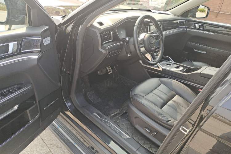 Used Zotye T700 2017 1.8T Dual-Clutch Prestige Model Driver Seat