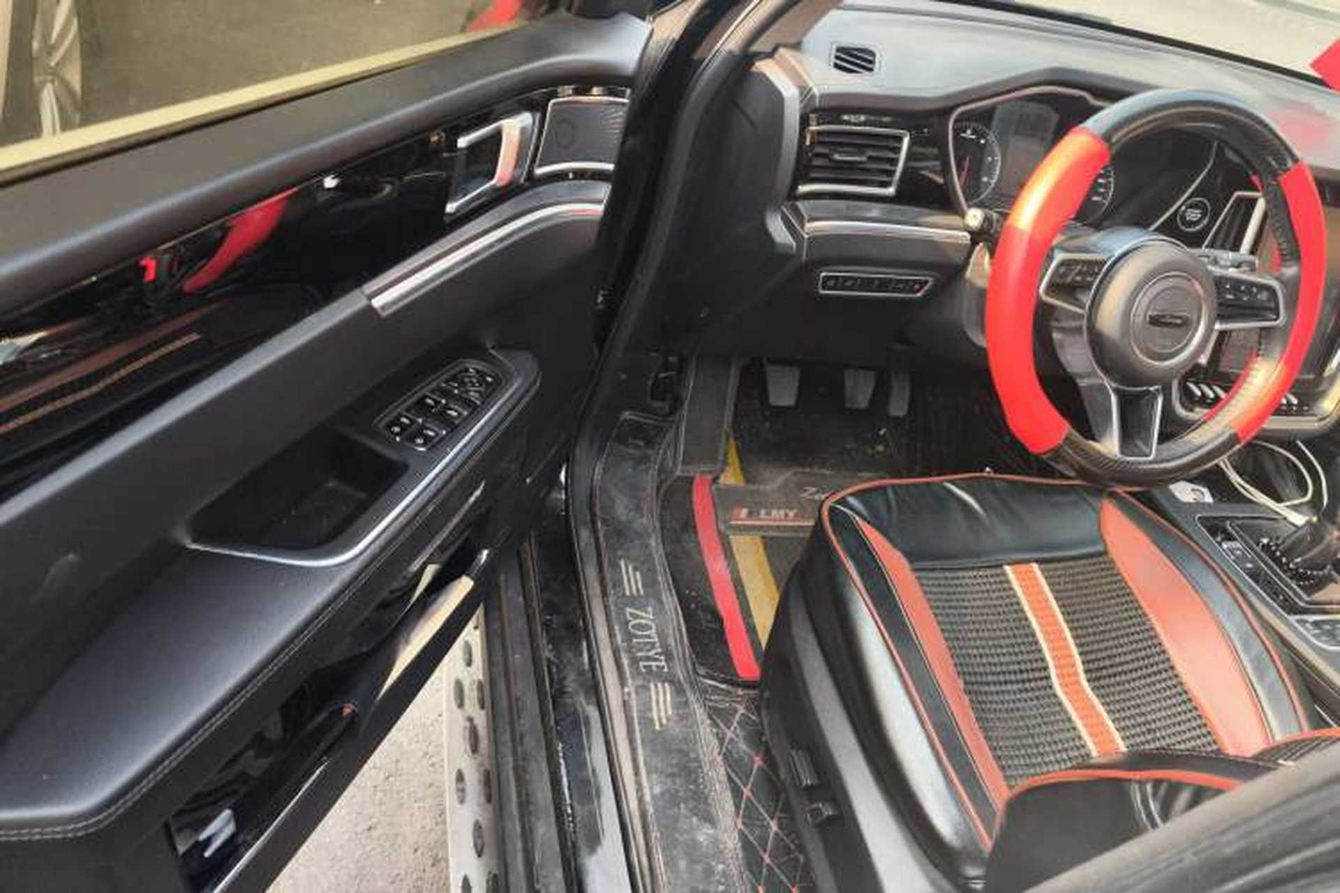 Used Zotye T700 2017 1.8T Manual Luxury Model Driver Seat