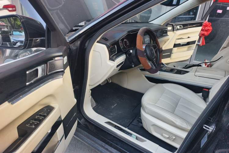 Used Zotye T700 2017 1.8T Dual-Clutch Luxury Model Driver Seat