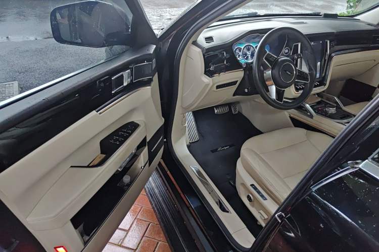 Used Zotye T700 2017 1.8T Dual-Clutch Flagship Model Driver Seat