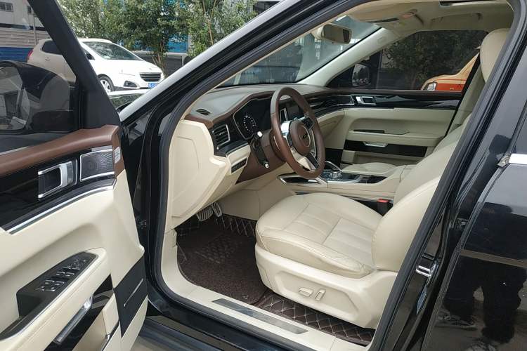 Used Zotye T700 2017 1.8T Dual-Clutch Luxury Model Driver Seat