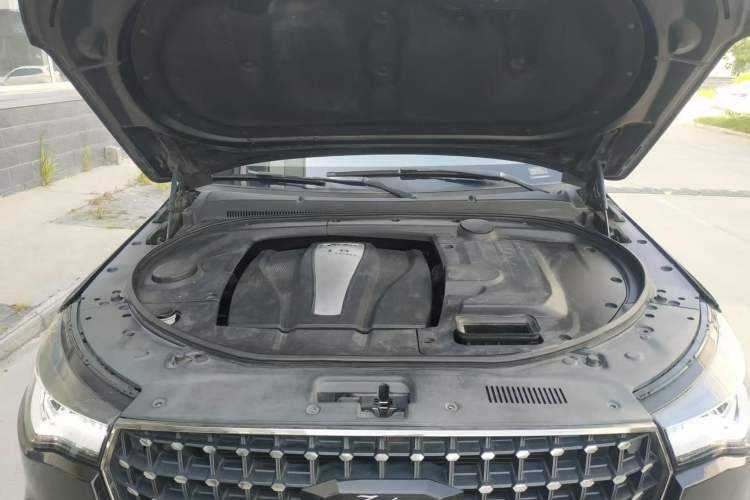 Used Zotye T700 2017 1.8T Dual-Clutch Flagship Model Engine Bay