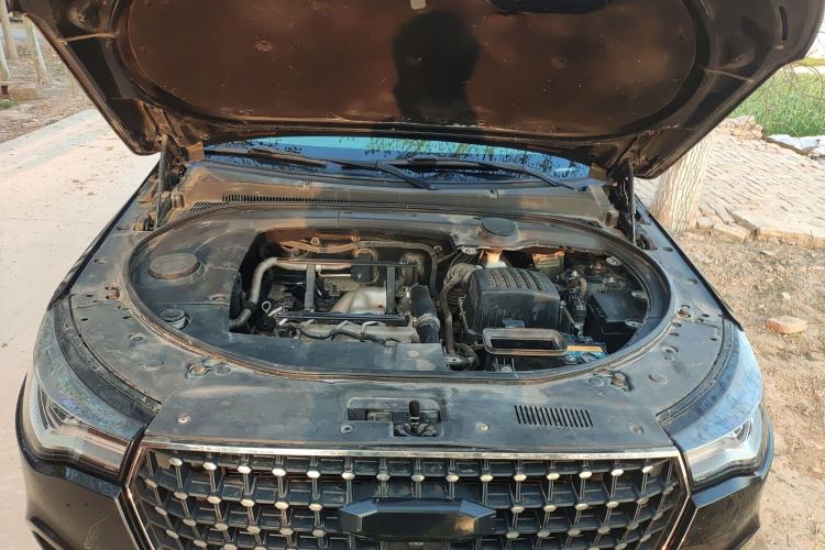 Used Zotye T700 2017 1.8T Dual-Clutch Prestige Model Engine Bay