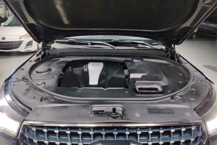 Used Zotye T700 2017 1.8T Dual-Clutch Luxury Model Engine Bay