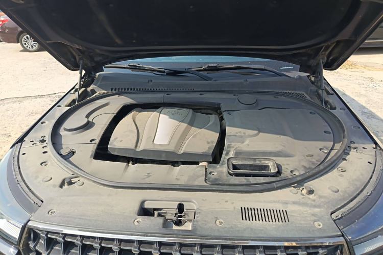 Used Zotye T700 2017 1.8T Dual-Clutch Prestige Model Engine Bay