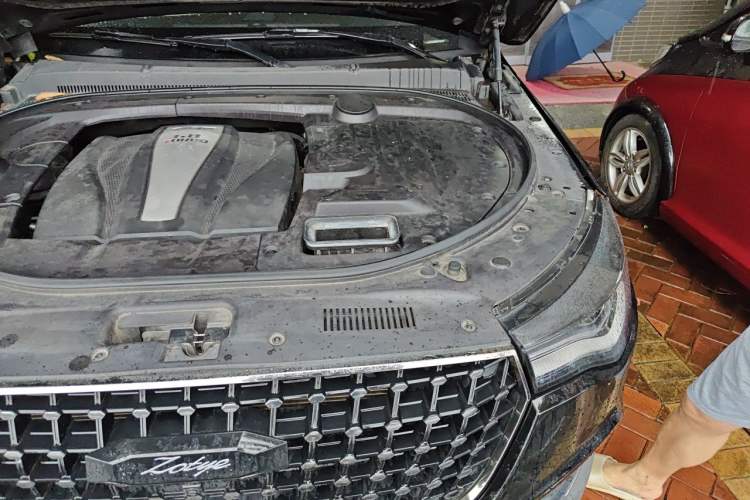 Used Zotye T700 2017 1.8T Dual-Clutch Flagship Model Engine Bay Left