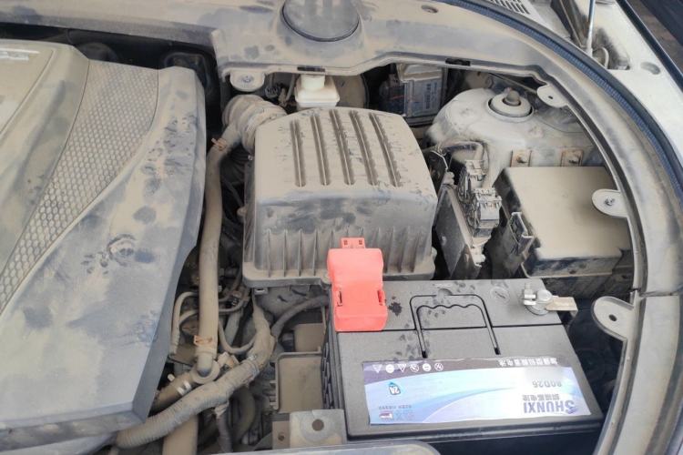 Used Zotye T700 2017 1.8T Dual-Clutch Prestige Model Engine Bay Left