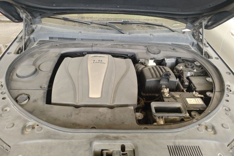 Used Zotye T700 2017 1.8T Dual-Clutch Luxury Model Engine Bay