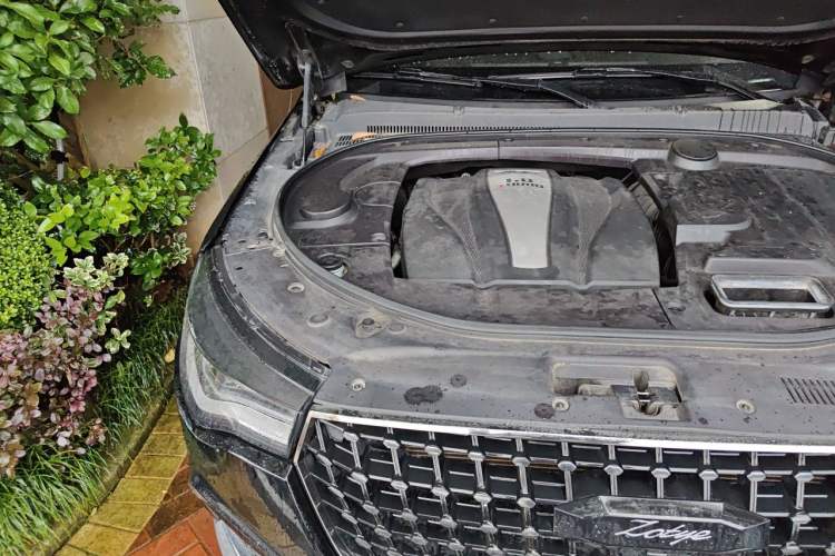 Used Zotye T700 2017 1.8T Dual-Clutch Flagship Model Engine Bay Right