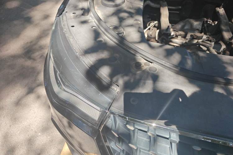 Used Zotye T700 2017 1.8T Dual-Clutch Flagship Model Engine Bay Right