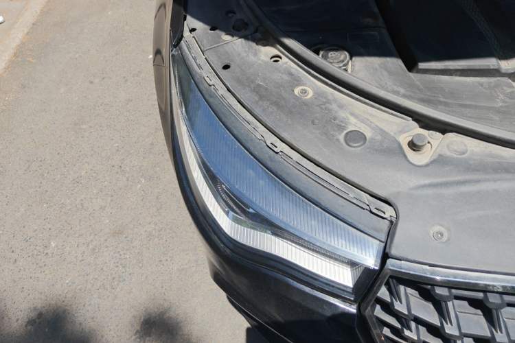 Used Zotye T700 2017 1.8T Dual-Clutch Luxury Model Engine Bay Right