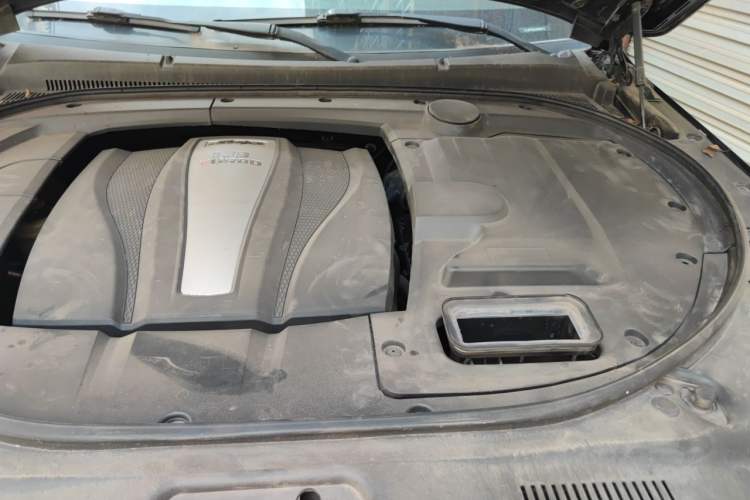 Used Zotye T700 2017 1.8T Dual-Clutch Luxury Model Engine Bay