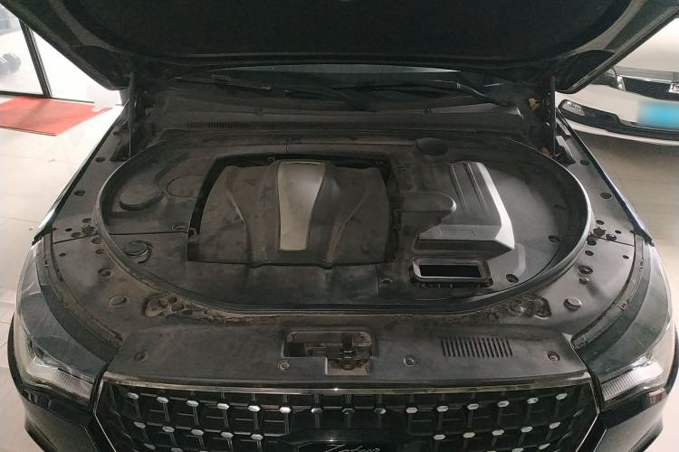 Used Zotye T700 2017 1.8T Dual-Clutch Prestige Model Engine Bay