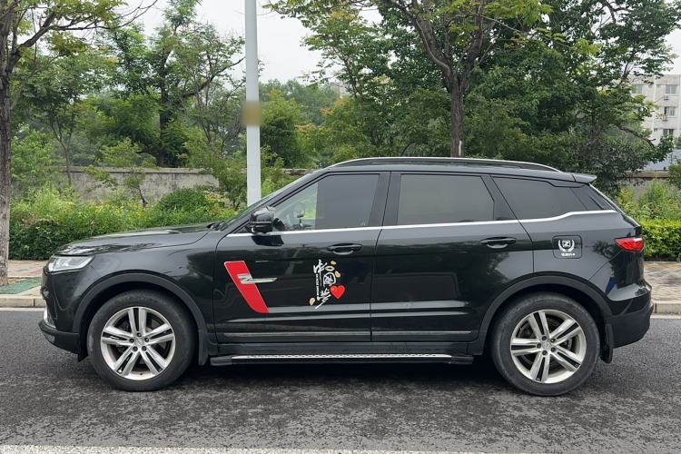 Used Zotye T700 2017 1.8T Dual-Clutch Luxury Model Exterior 2