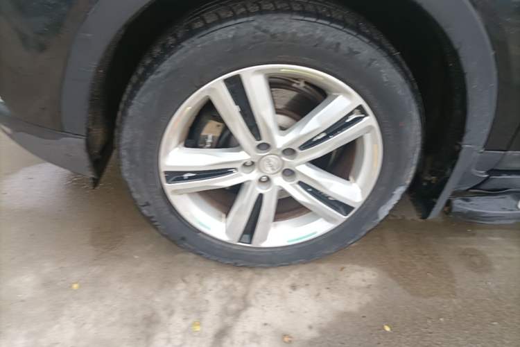 Used Zotye T700 2017 1.8T Dual-Clutch Luxury Model Exterior 4