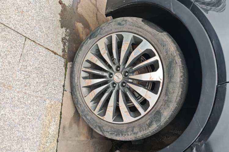 Used Zotye T700 2017 1.8T Dual-Clutch Prestige Model Exterior 5