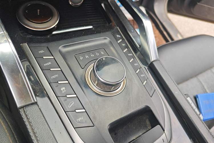 Used Zotye T700 2017 1.8T Dual-Clutch Luxury Model Gear Lever