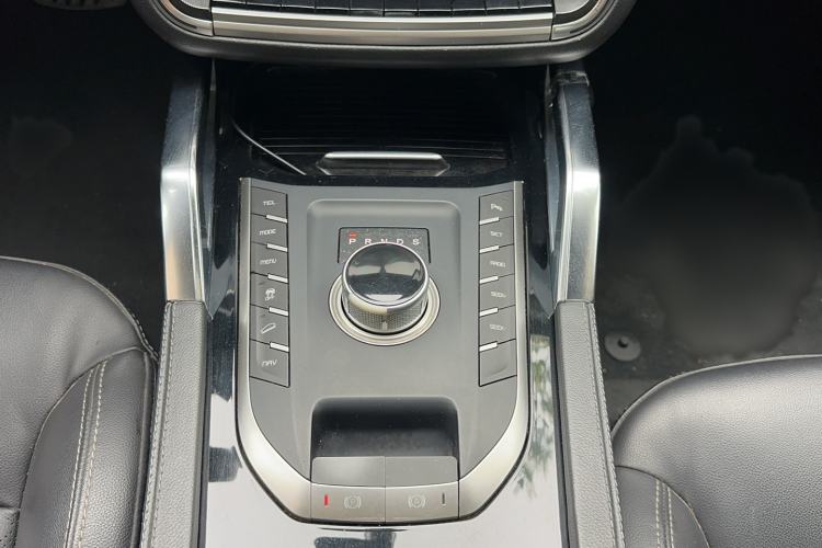 Used Zotye T700 2017 1.8T Dual-Clutch Luxury Model Gear Lever