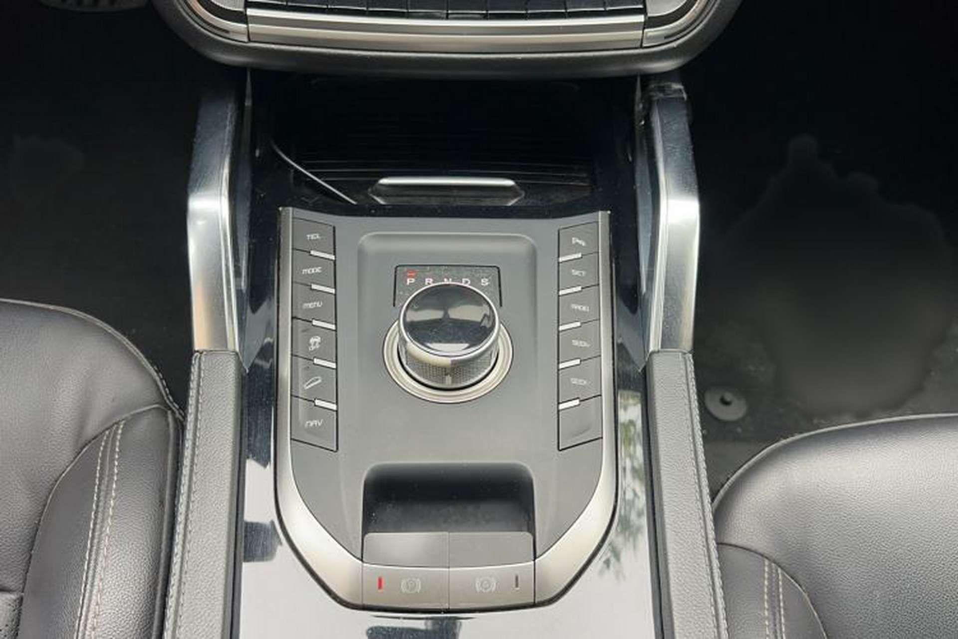 Used Zotye T700 2017 1.8T Dual-Clutch Luxury Model Gear Lever
