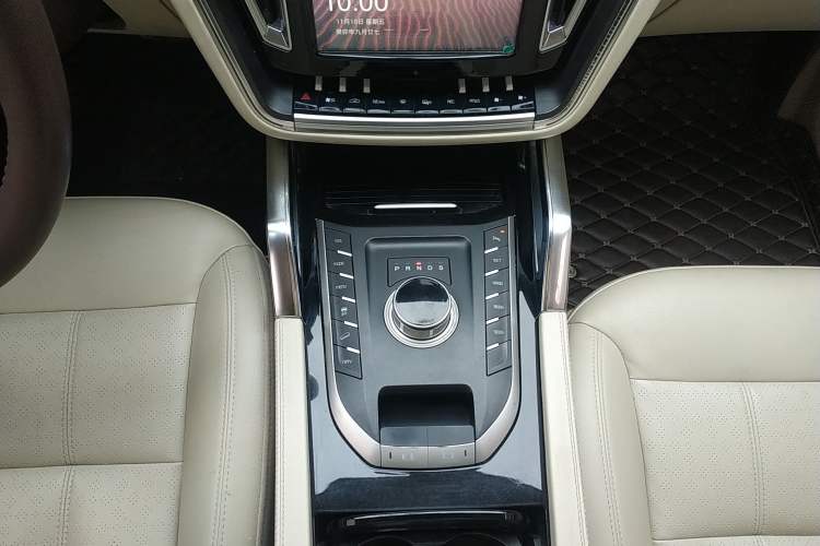 Used Zotye T700 2017 1.8T Dual-Clutch Luxury Model Gear Lever