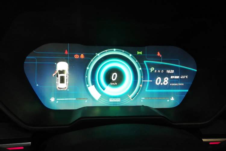 Used Zotye T700 2017 1.8T Dual-Clutch Prestige Model Instrument Cluster