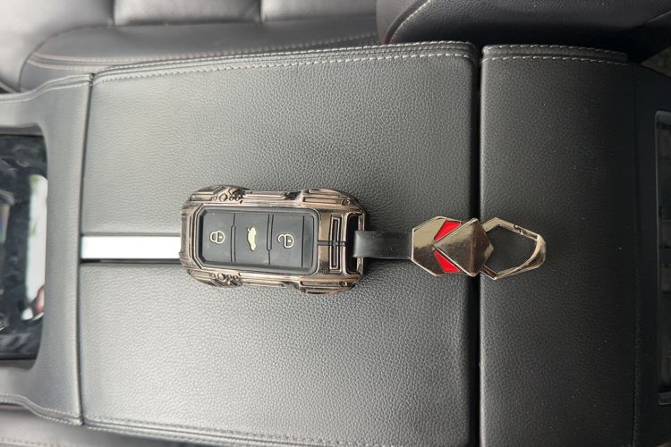 Used Zotye T700 2017 1.8T Dual-Clutch Luxury Model Interior 1