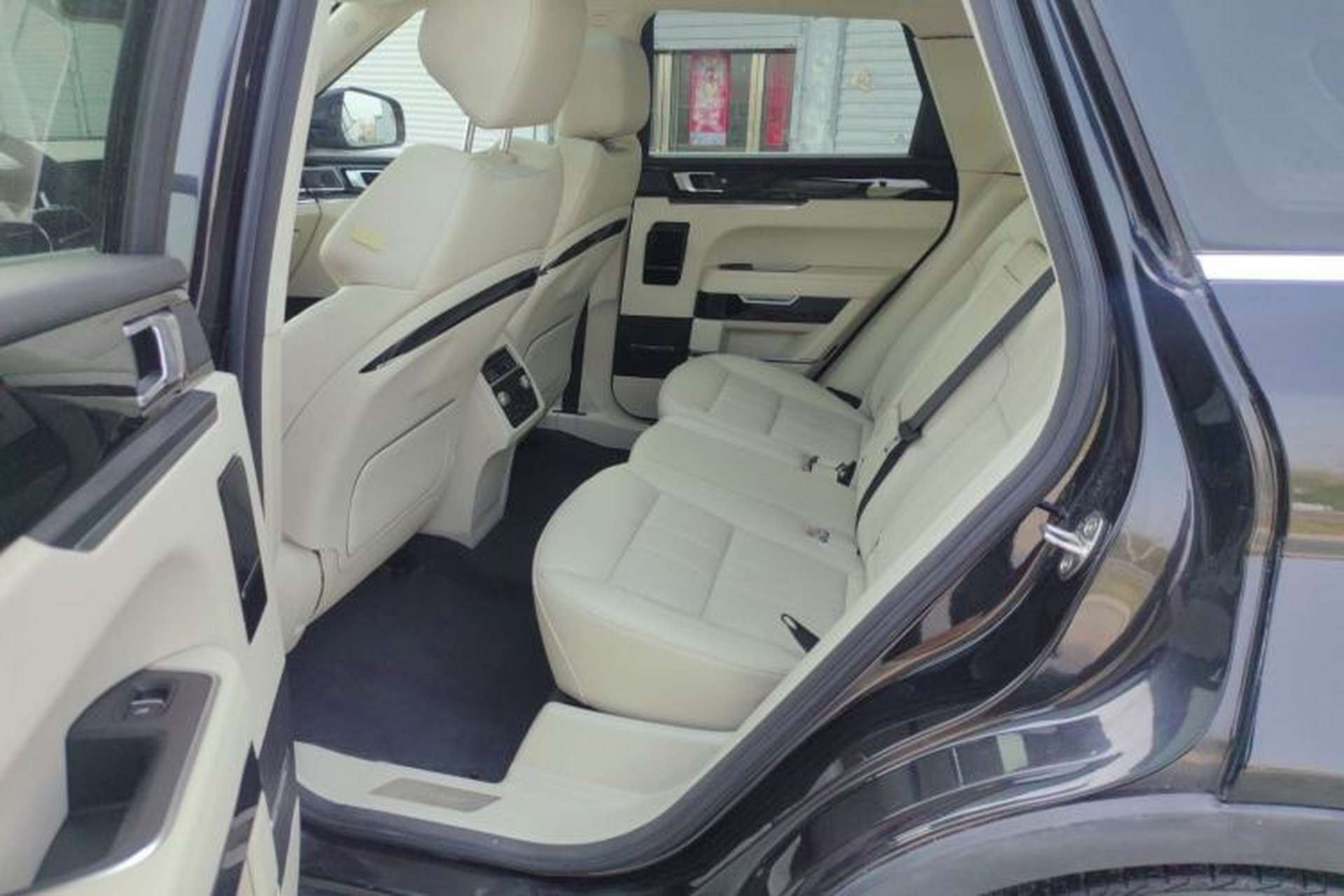 Used Zotye T700 2017 2.0T Automatic Flagship Edition Interior 2