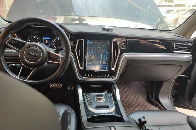 Used Zotye T700 2017 1.8T Dual-Clutch Luxury Model Interior 2