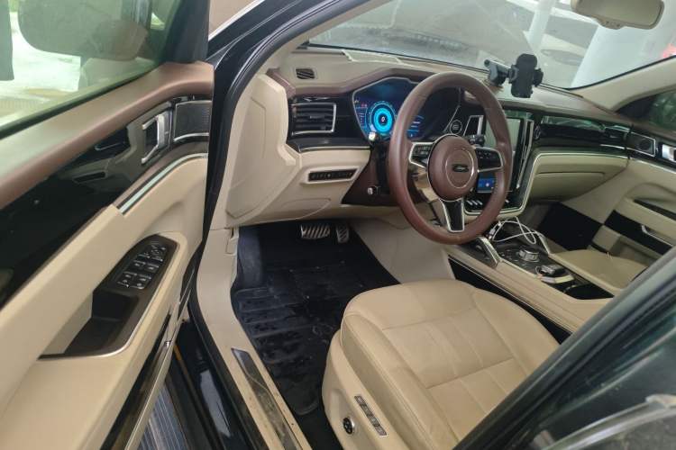 Used Zotye T700 2017 1.8T Dual-Clutch Luxury Model Interior 3