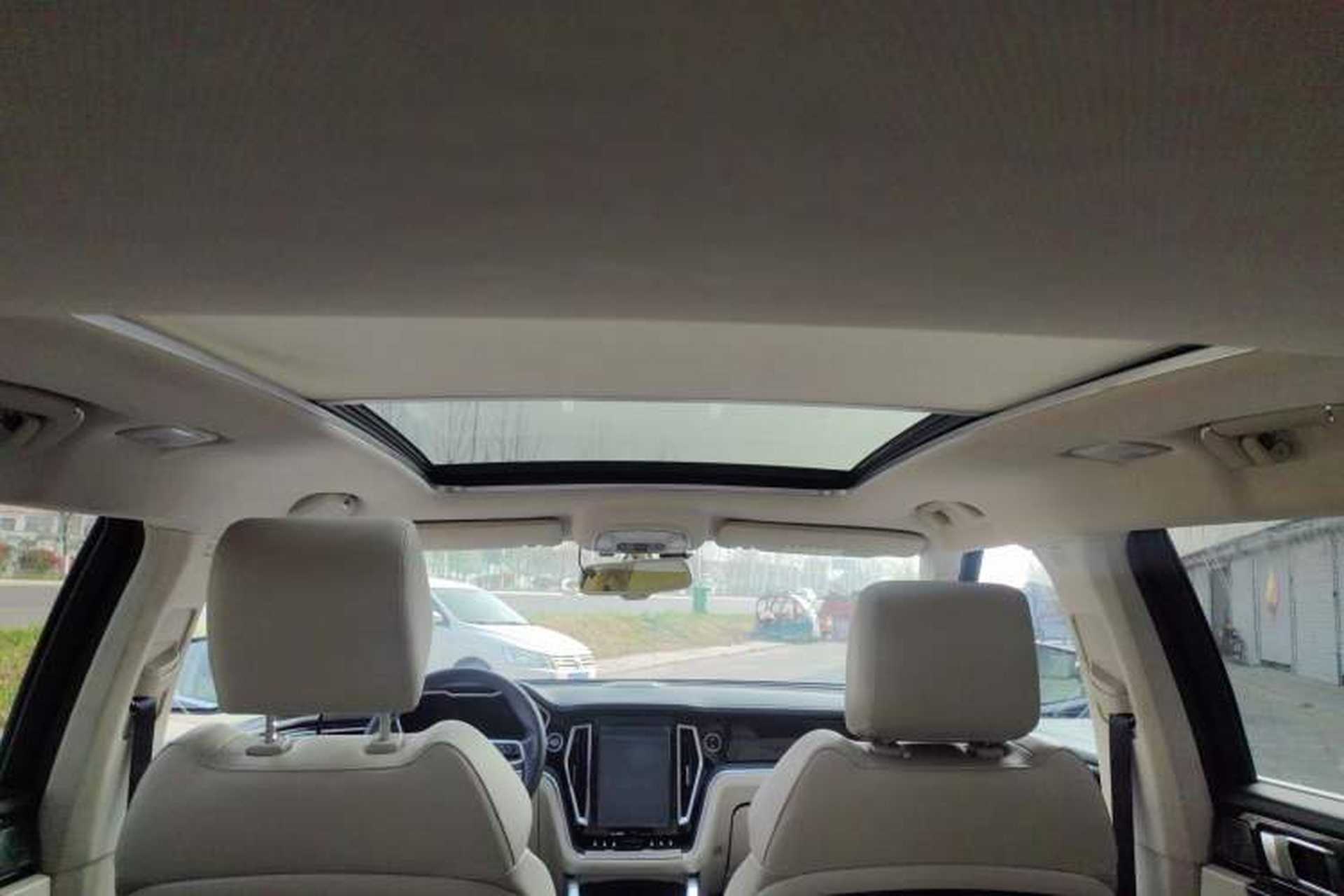 Used Zotye T700 2017 2.0T Automatic Flagship Edition Interior 4