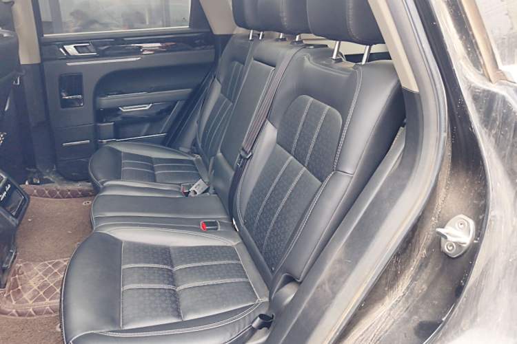 Used Zotye T700 2017 1.8T Dual-Clutch Luxury Model Interior 4