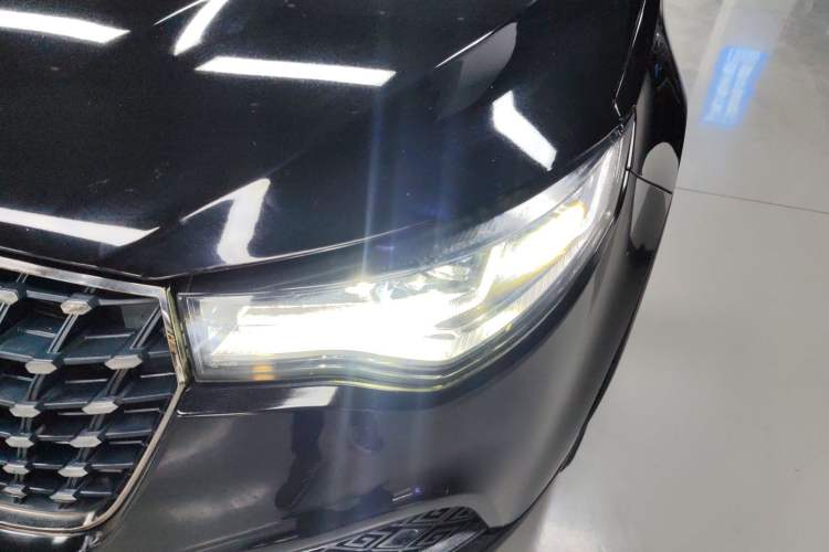 Used Zotye T700 2017 1.8T Dual-Clutch Luxury Model Left Front Headlight