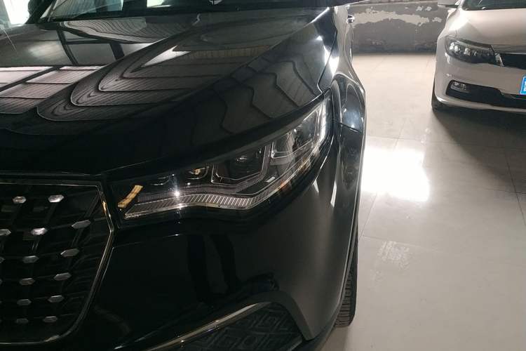 Used Zotye T700 2017 1.8T Dual-Clutch Prestige Model Left Front Headlight