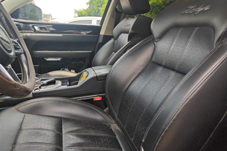 Used Zotye T700 2017 1.8T Dual-Clutch Luxury Model Left Front Seat