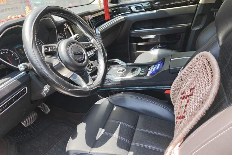 Used Zotye T700 2017 1.8T Dual-Clutch Luxury Model Left Front Seat