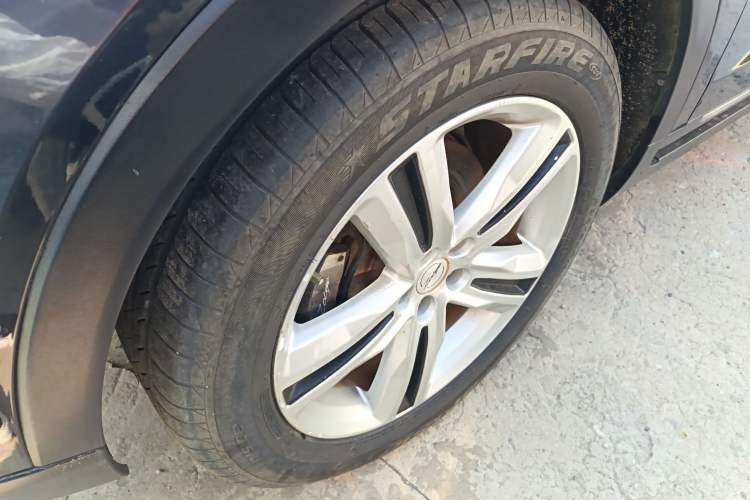 Used Zotye T700 2017 1.8T Dual-Clutch Prestige Model Left Front Wheel Hub