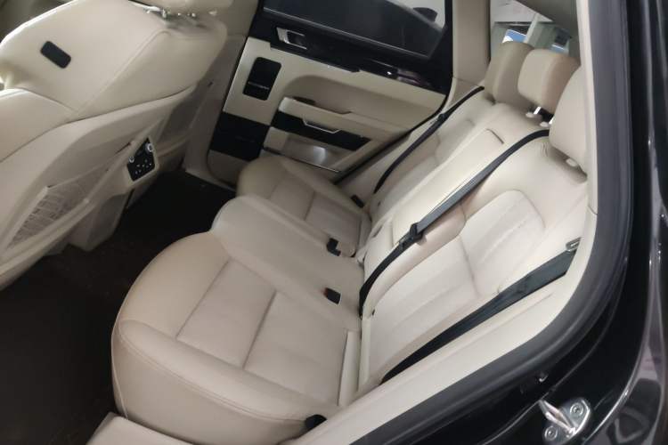 Used Zotye T700 2017 1.8T Dual-Clutch Prestige Model Left Rear Seat
