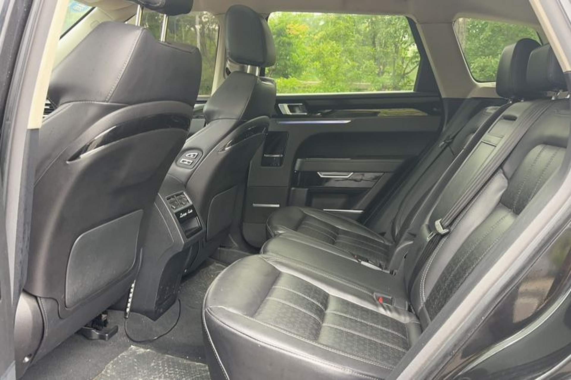 Used Zotye T700 2017 1.8T Dual-Clutch Luxury Model Left Rear Seat