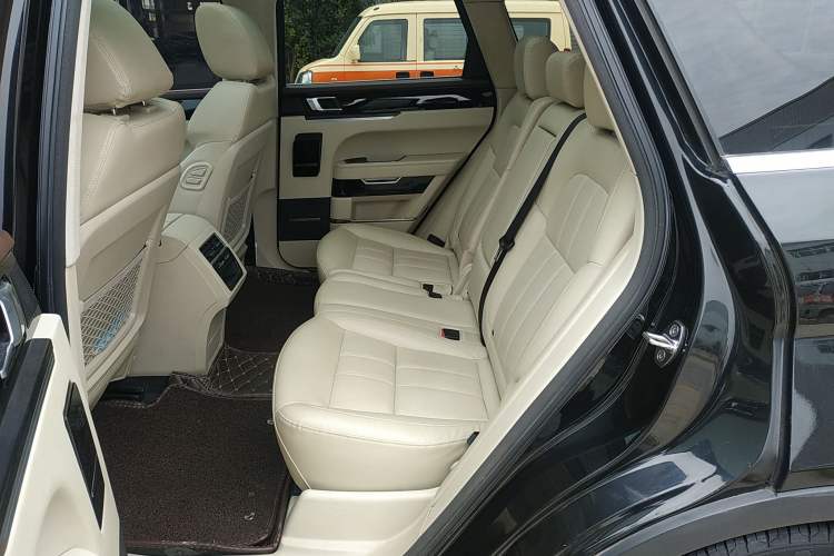 Used Zotye T700 2017 1.8T Dual-Clutch Luxury Model Left Rear Seat