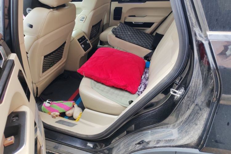 Used Zotye T700 2017 1.8T Dual-Clutch Prestige Model Left Rear Seat