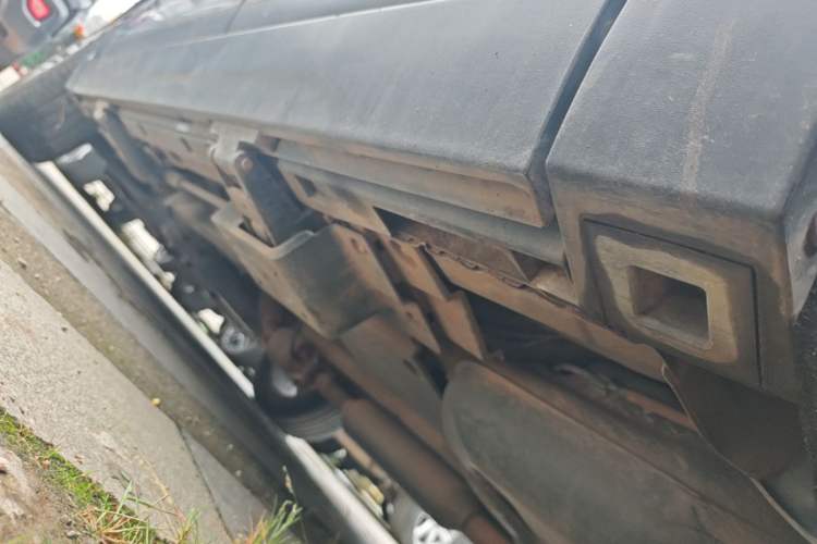 Used Zotye T700 2017 1.8T Dual-Clutch Prestige Model Left Side Sill