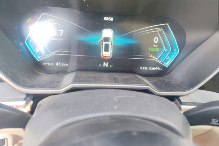 Used Zotye T700 2017 1.8T Dual-Clutch Prestige Model Odometer Close Up