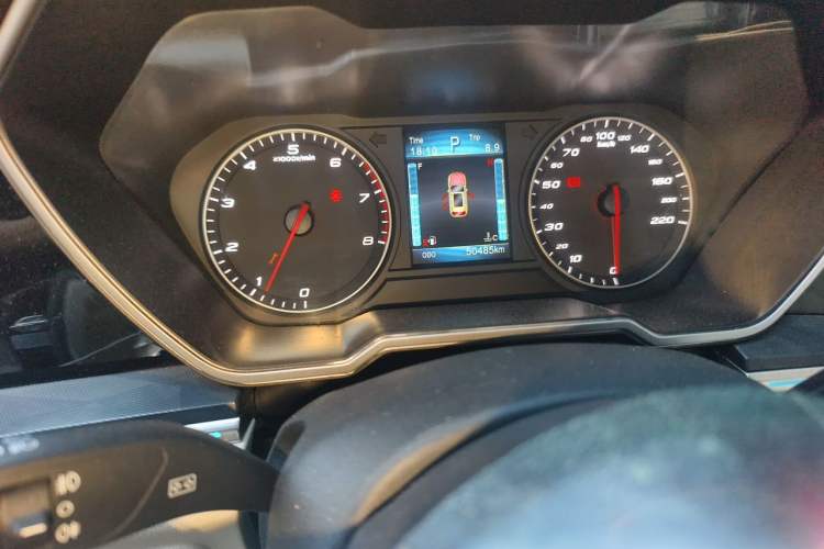 Used Zotye T700 2017 1.8T Dual-Clutch Luxury Model Odometer Close Up