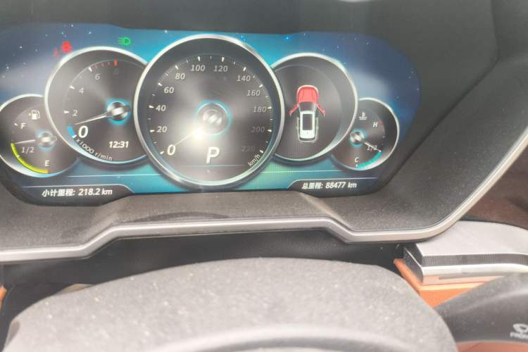 Used Zotye T700 2017 1.8T Dual-Clutch Prestige Model Odometer Close Up