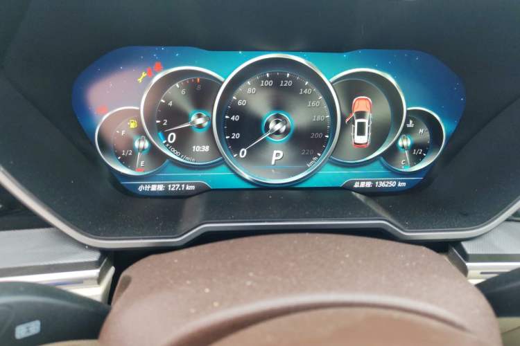 Used Zotye T700 2017 1.8T Dual-Clutch Prestige Model Odometer Close Up