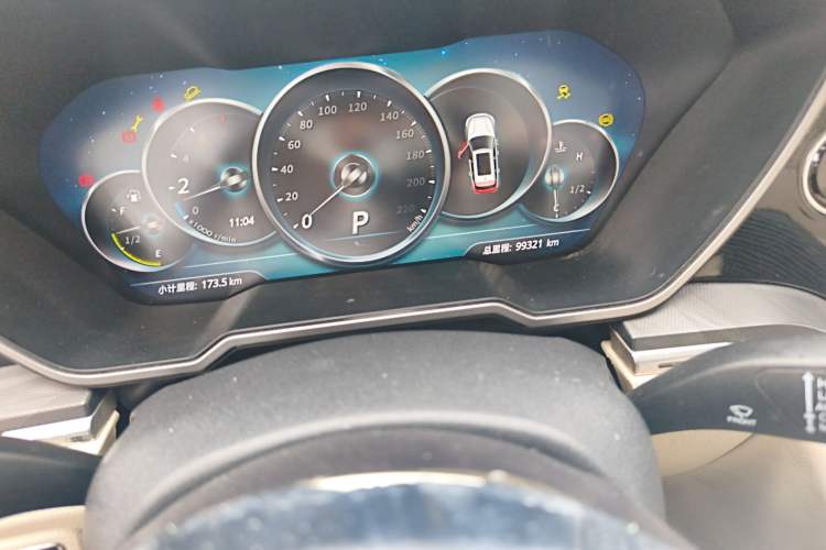 Used Zotye T700 2017 1.8T Dual-Clutch Prestige Model Odometer Close Up