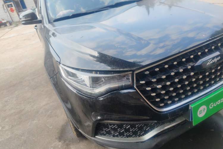 Used Zotye T700 2017 1.8T Dual-Clutch Prestige Model Right Front Headlight
