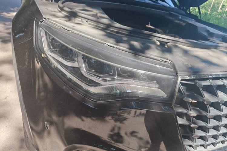 Used Zotye T700 2017 1.8T Dual-Clutch Flagship Model Right Front Headlight