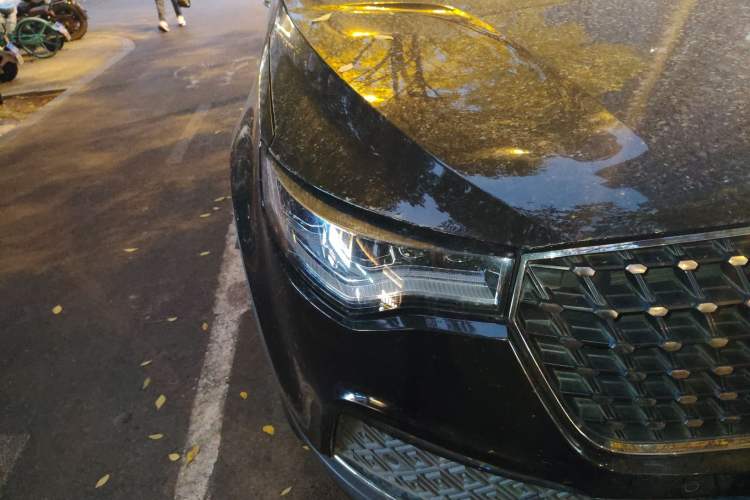 Used Zotye T700 2017 1.8T Dual-Clutch Luxury Model Right Front Headlight