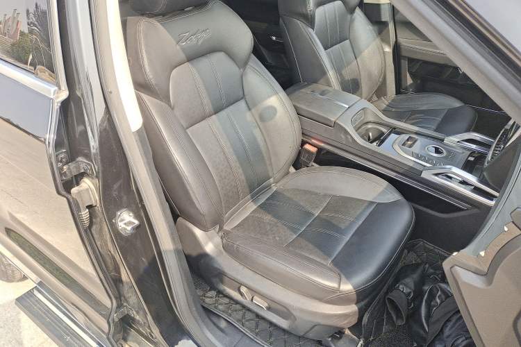 Used Zotye T700 2017 1.8T Dual-Clutch Prestige Model Right Front Seat